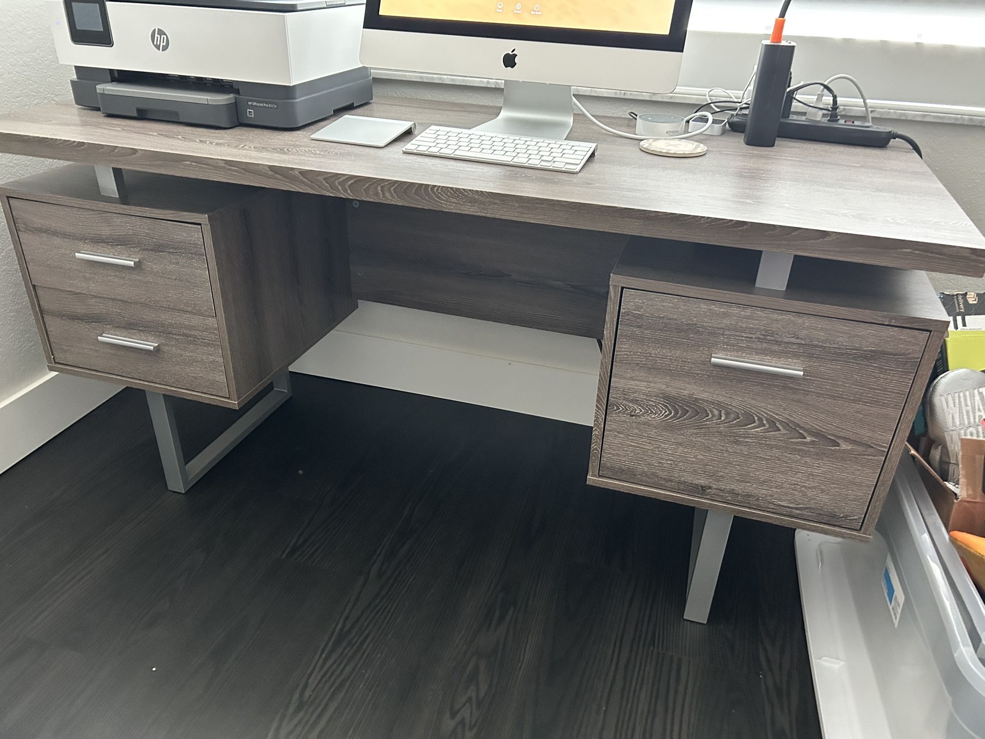 Desk With 3 Drawers