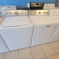 Maytag washer and gas dryer set