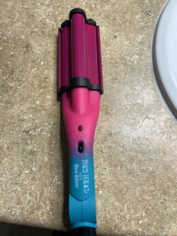 Bed head hair crimper