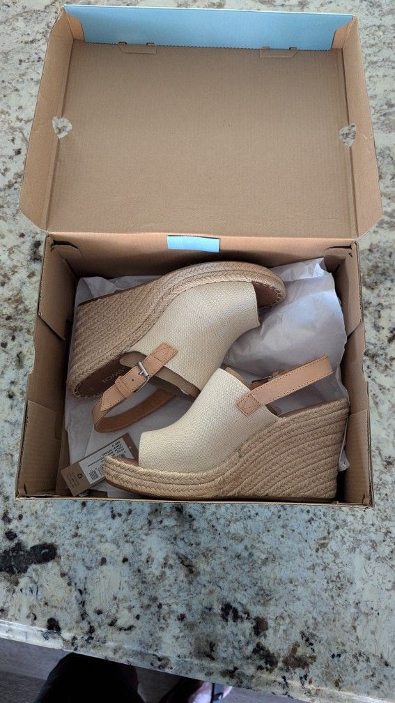 Women's Toms Natural Oxford Leather