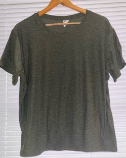 20 piece clothing bundle