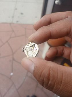 Vintage 1952 Bulova 6BL 17 jewel ladies wrist watch movement with dial and hands