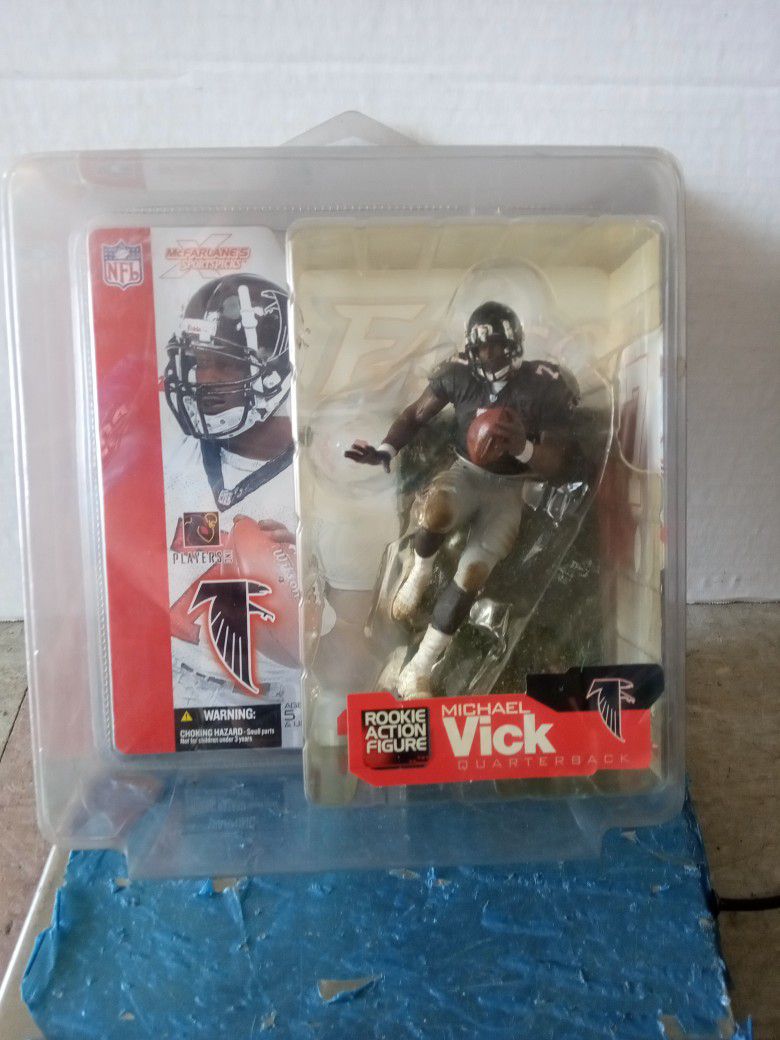 2002 Michael Vick Rookie Action Figure Quarterback At Falcons Black Jersey Number 7