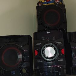 LG Stereo Speakers 