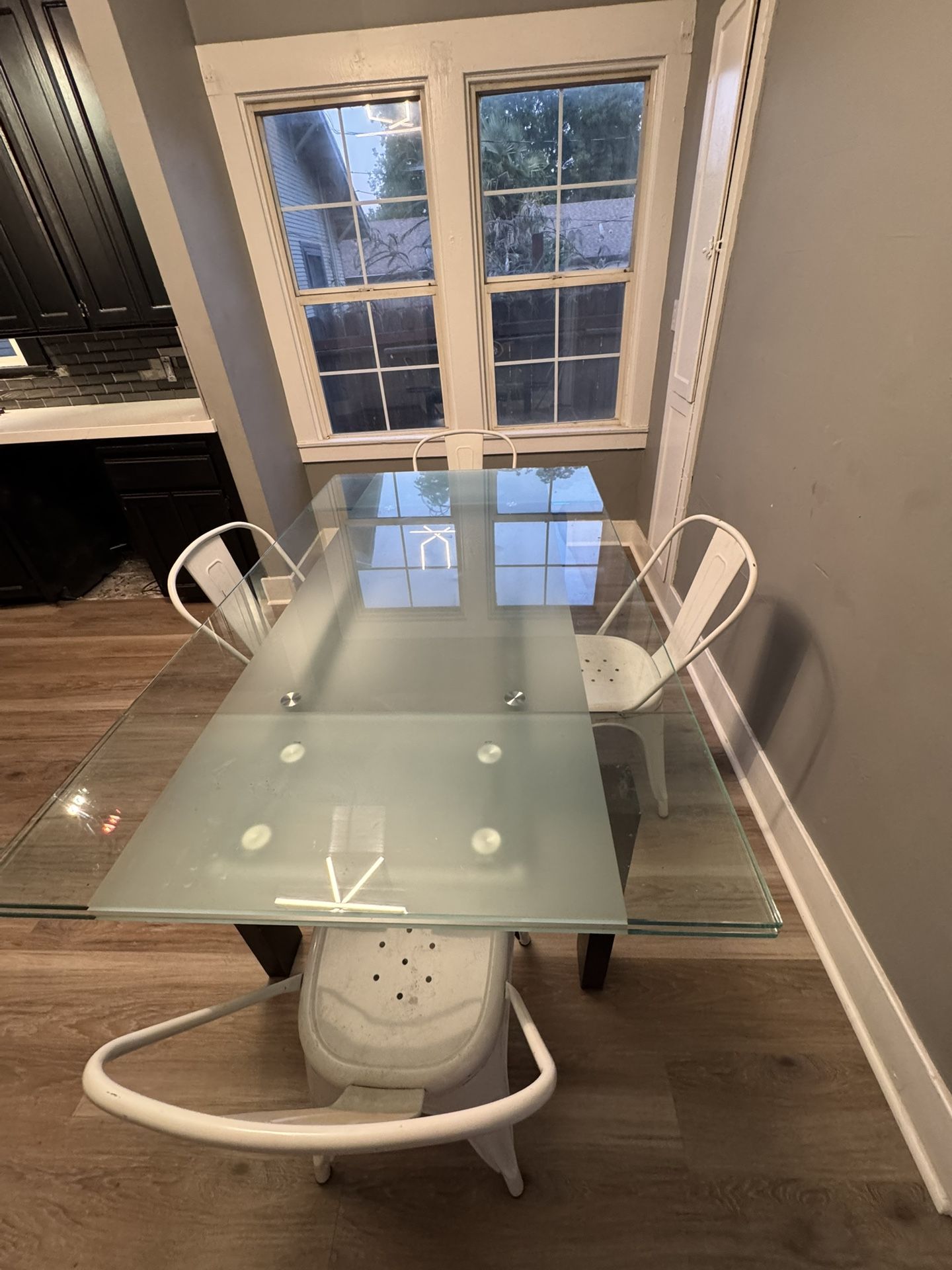 Heavy Duty Glass Table With Chairs.