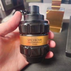 Authentic Spicebomb Extreme 100% Full