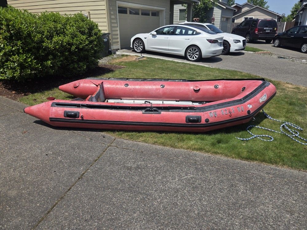 Zodiac Boat 14ft