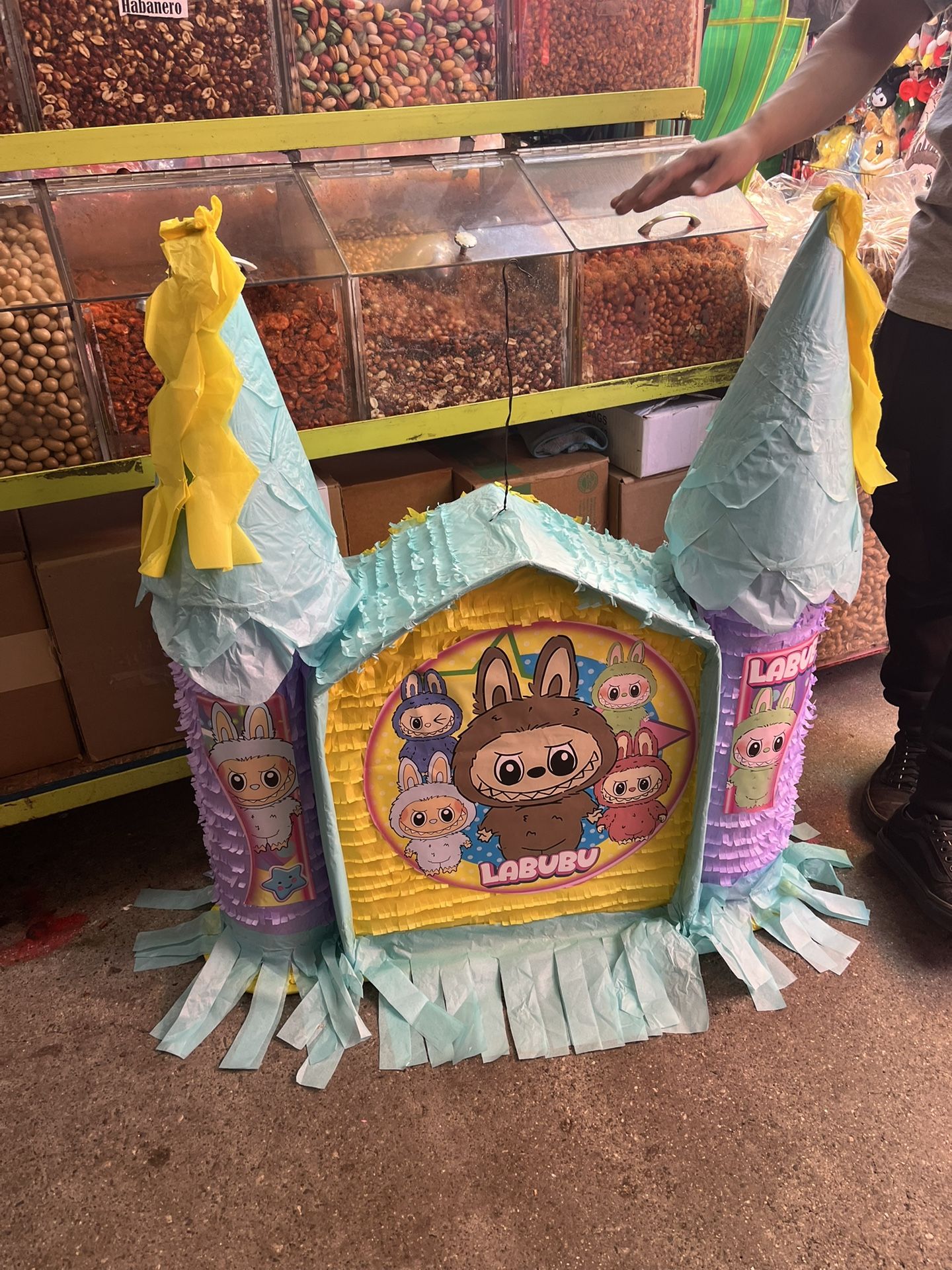 Labubu Piñatas