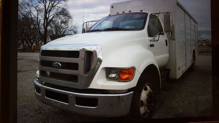 2006 Ford F650 Super Duty Carryall