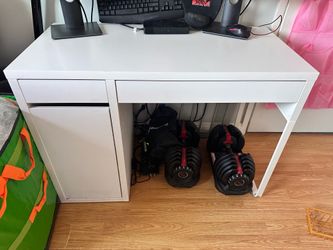 White Ikea Desk