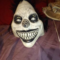 Hollwwin Mask.100bucks