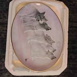 Limited Edition Wolf Plate