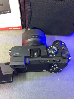 a7C II Mirrorless  with Sony FE 50mm f/1.8 Lens, dual Battery set , Dual Charger and padded Bag (Used Like New only 4000 Shutting Count)