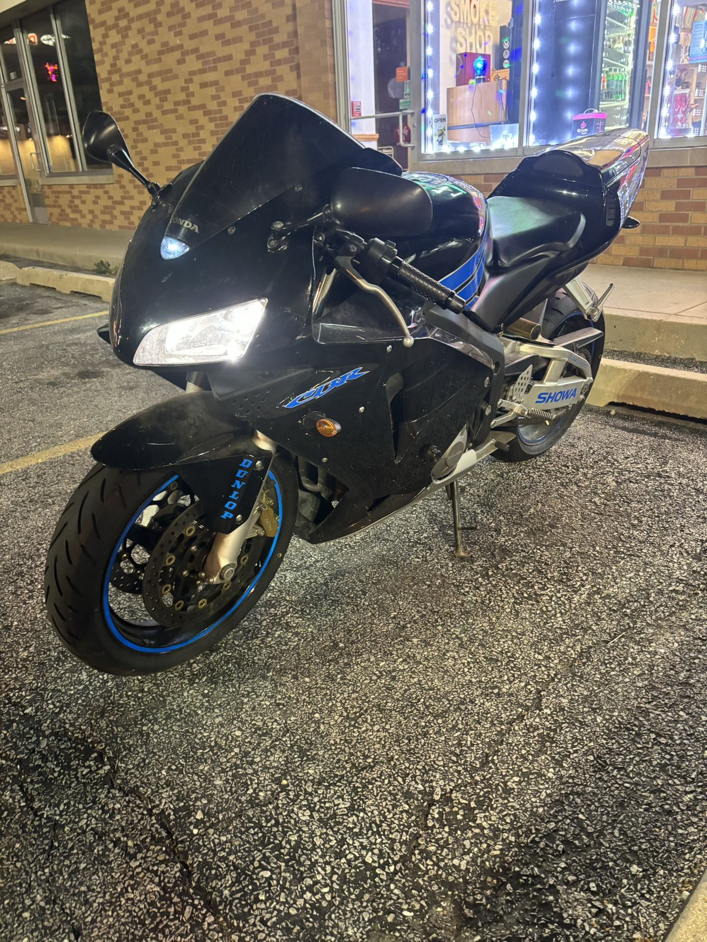 Clean title 18,000 miles Never dropped bike! New tires new battery recent full maintenance including oil change Jet commander stage 3 Custom exhaust R