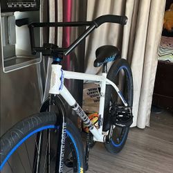 Street Co With Blue Sticker Kit 