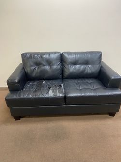 Black Faux Leather Tufted Loveseat