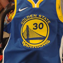 Curry Jersey Authentic Adult Brand New Never Worn More Than Once For CHEAP Worth It For A  Warriors Jersey !