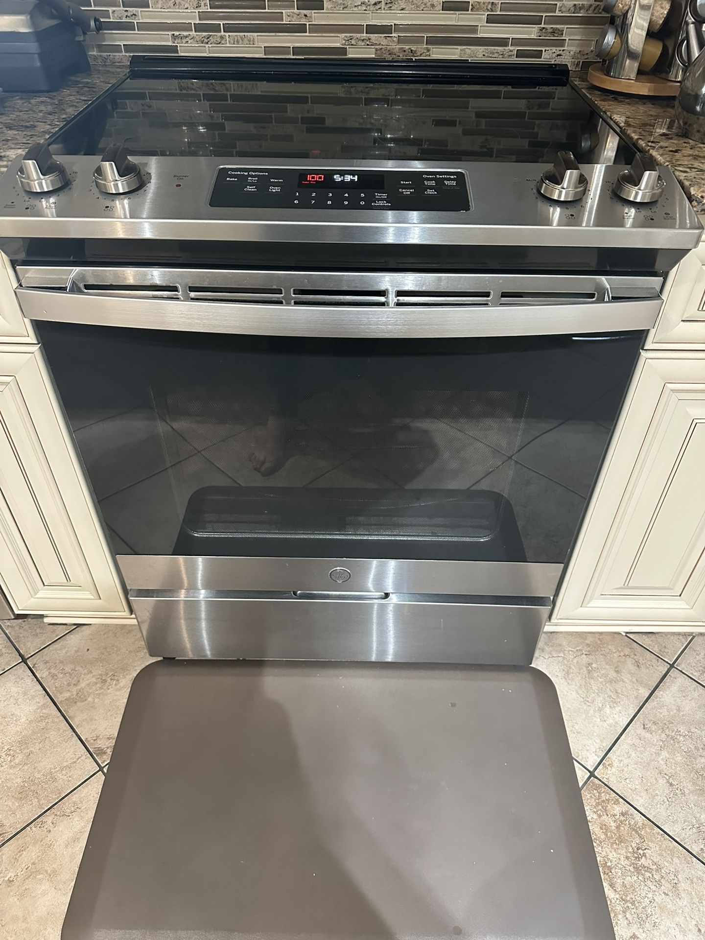 GE Stove