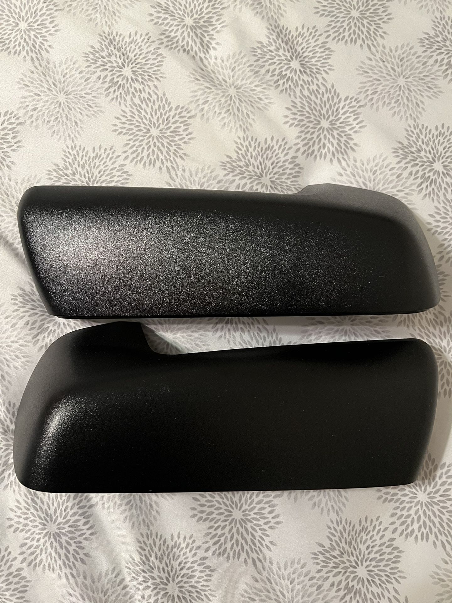 2023 GMC Black Side Mirror Covers