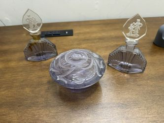 1930s Czechoslovakian pressed glass vanity set