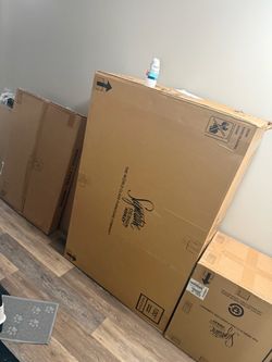 Brand new queen bedroom set
