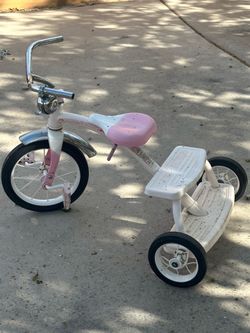 Pink Classic Radio Flyer Tricycle