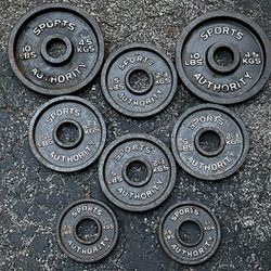 SET OF LIGHTWEIGHT STEEL OLYMPIC PLATES   :  (PAIRS OF)    10s  &  2.5s    &   (FOUR)    5s. 