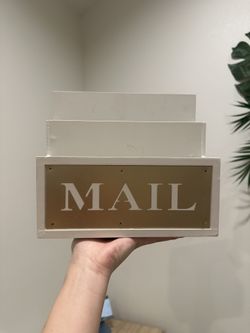 Mail Holder 