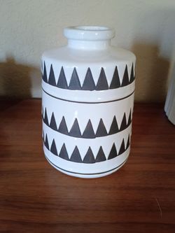 Modern Ceramic Vase Geometric Pattern