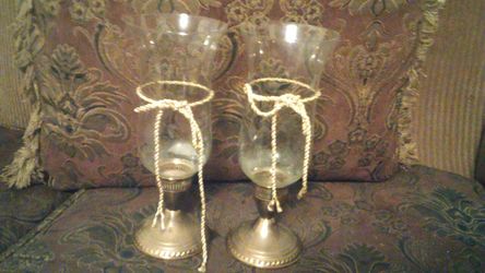 Glass and brass candle holders very pretty.