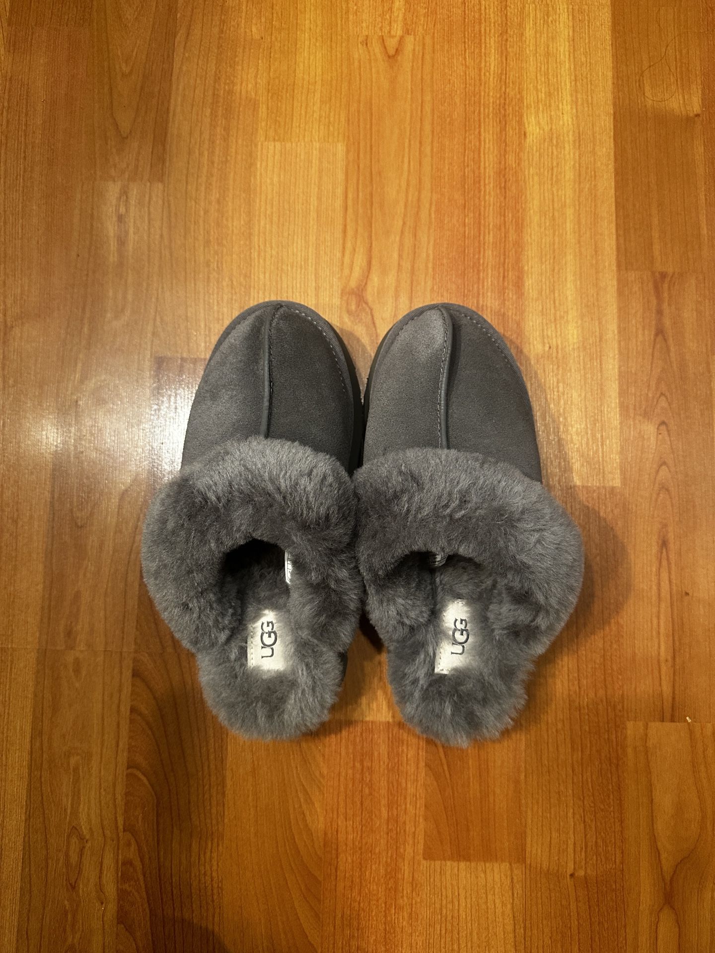 UGG Disquette Size 7