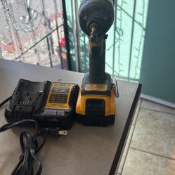 Drill Dewalt