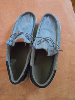 Hey dude size 12