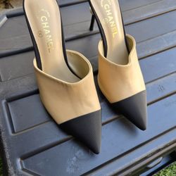 Chanel Made in Italy 37c like new