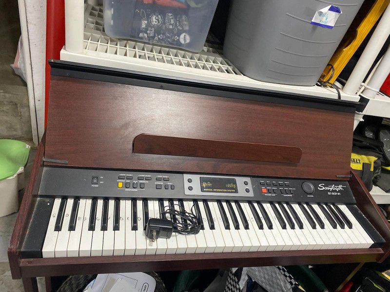 Sawtooth Piano Model St-dcp-61