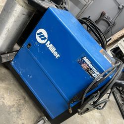 Miller DVI Welding Machine W/ Spool gun 