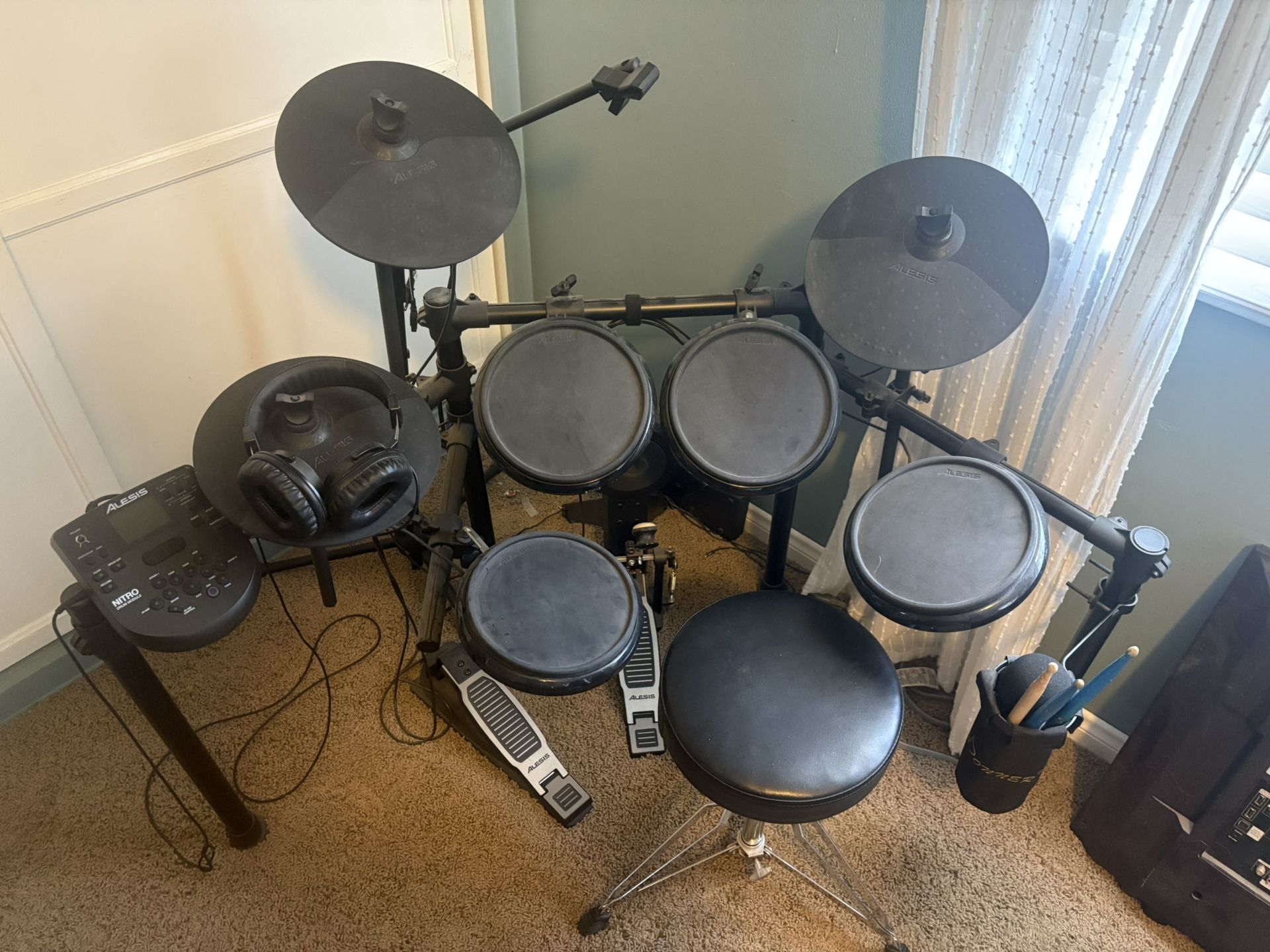 Alesis Electric Drum Set