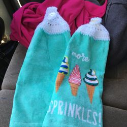 Crochet top kitchen towels
