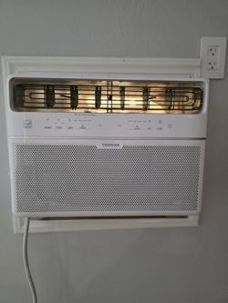 A/C unit!! Works Great!! Only 1 yr of use. Fairly New Asking $250 OBO