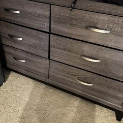 Gray 6 Drawer dresser Slightly Used With Mirror 