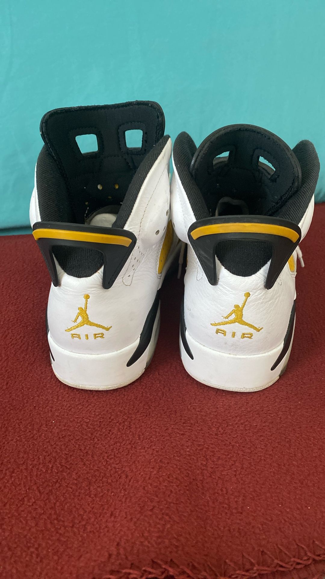 Jordan Retro High 8.5 U.S Size