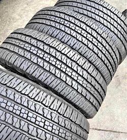 275/65-18 Goodyear Set de Tires con 80% de vida las 4