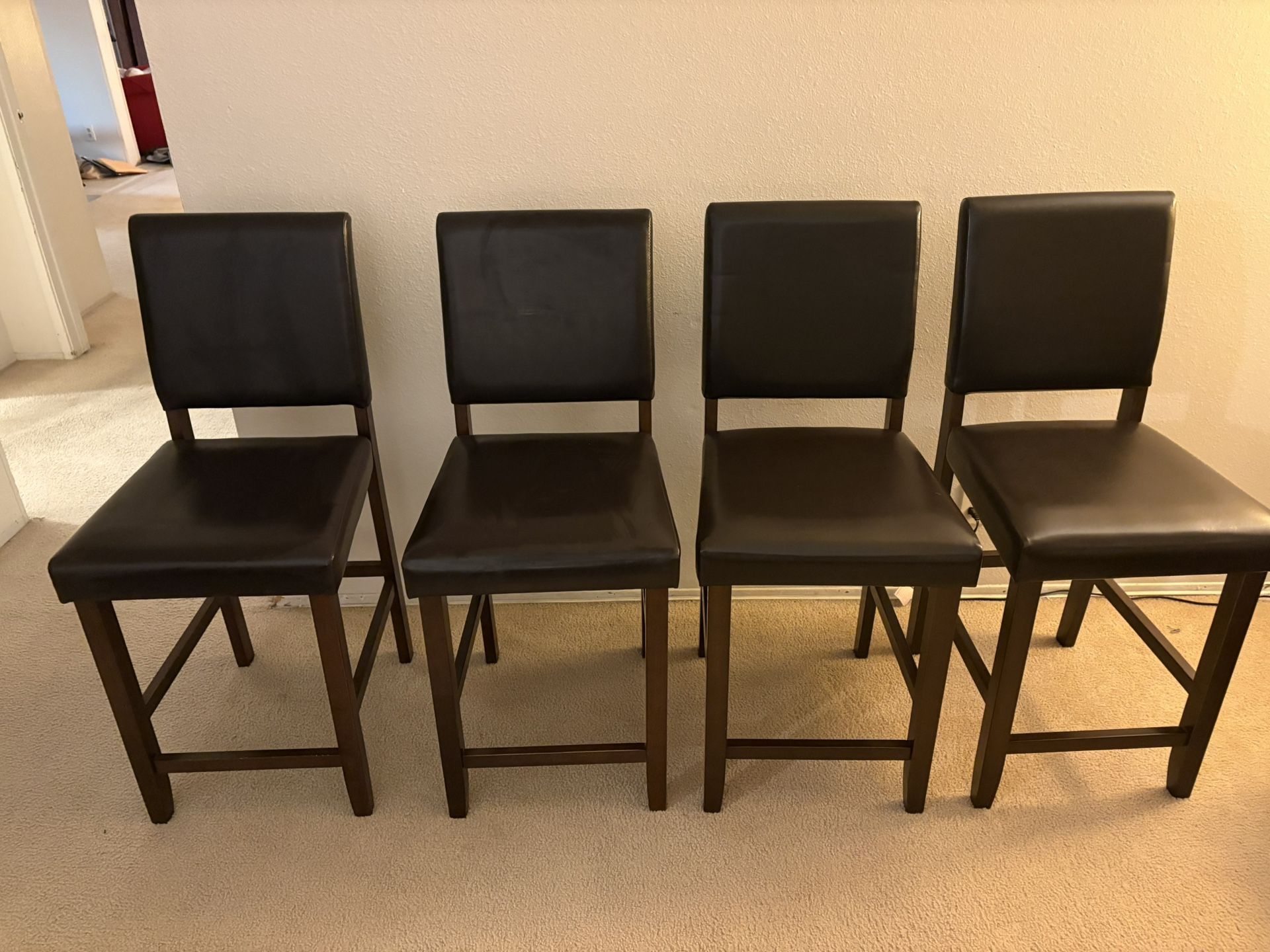 Hightop Table Bar Stools Set Of 4