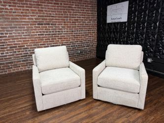 Delivery Available Henredon Marley fabric swivel chair retails 800