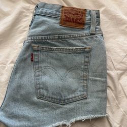 Levi Shorts