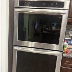 Kitchen Aid Double Oven, 6 Gas Burner Range and Hood 