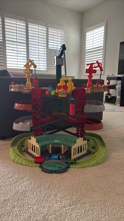 Thomas & Friends Trains & Cranes Super Tower