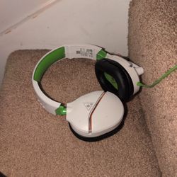 Title Beach Headset