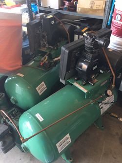 AIR COMPRESSOR