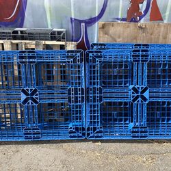 Plastic pallets